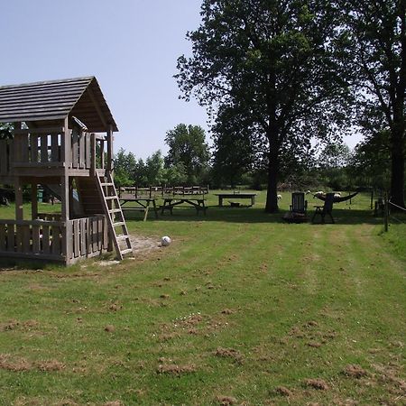 Vakantiehuisjes Landgoed Sonneborghe Kollumerzwaag ภายนอก รูปภาพ