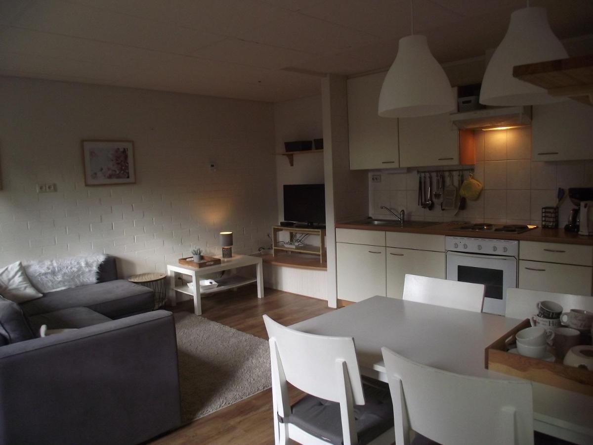 Vakantiehuisjes Landgoed Sonneborghe Kollumerzwaag ภายนอก รูปภาพ
