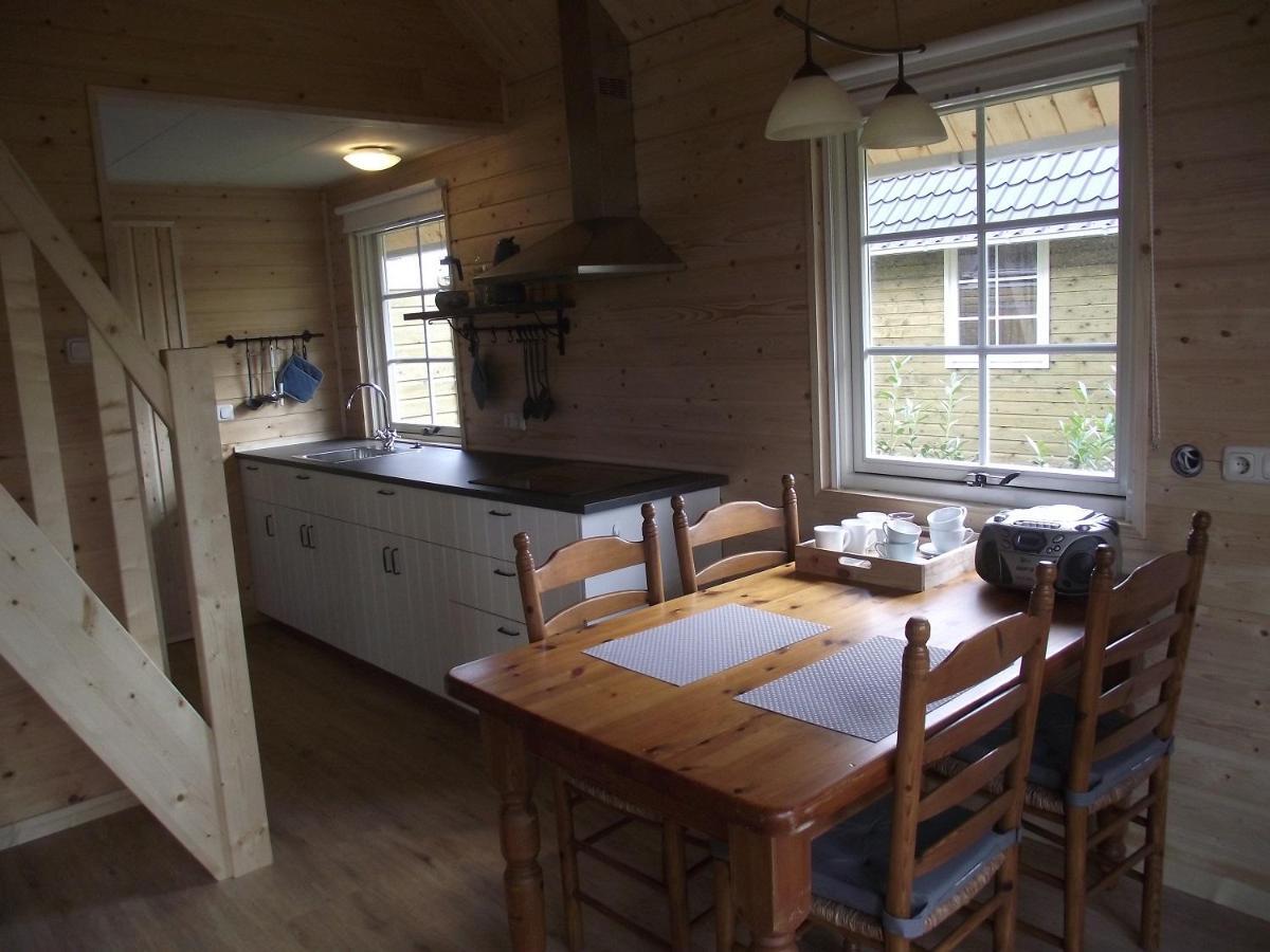 Vakantiehuisjes Landgoed Sonneborghe Kollumerzwaag ภายนอก รูปภาพ